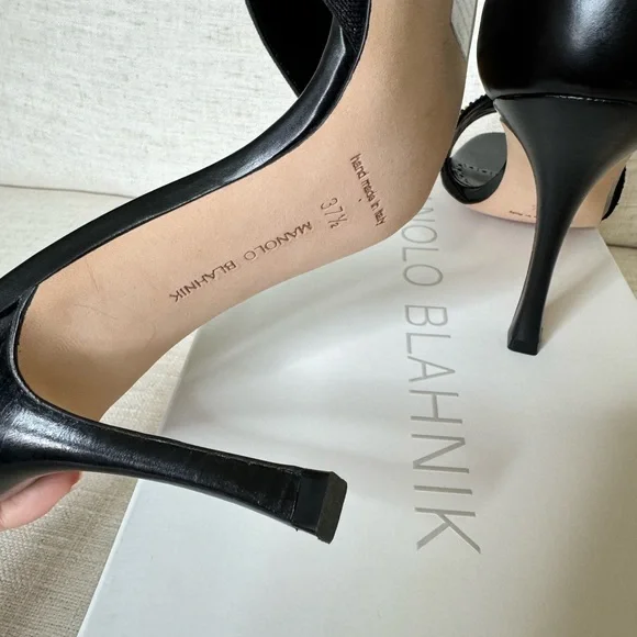 Manolo Blahnik Black Leather Beaded Sandals W Buttons |Size 37‎ 1/2 - Picture 5 of 12